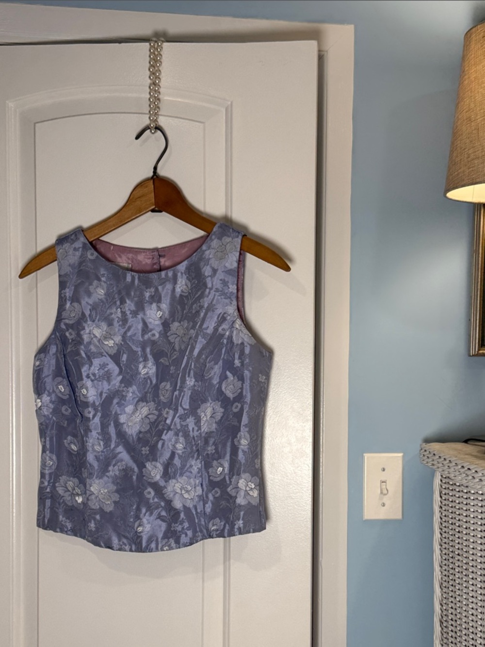 Scott McClintock Periwinkle Jacquard Floral Sleeveless Top